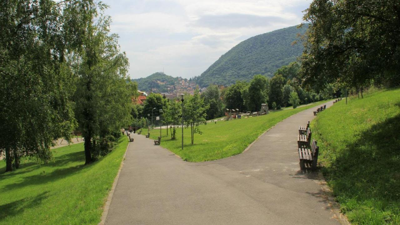 Clasicel Pas Brasov Bagian luar foto